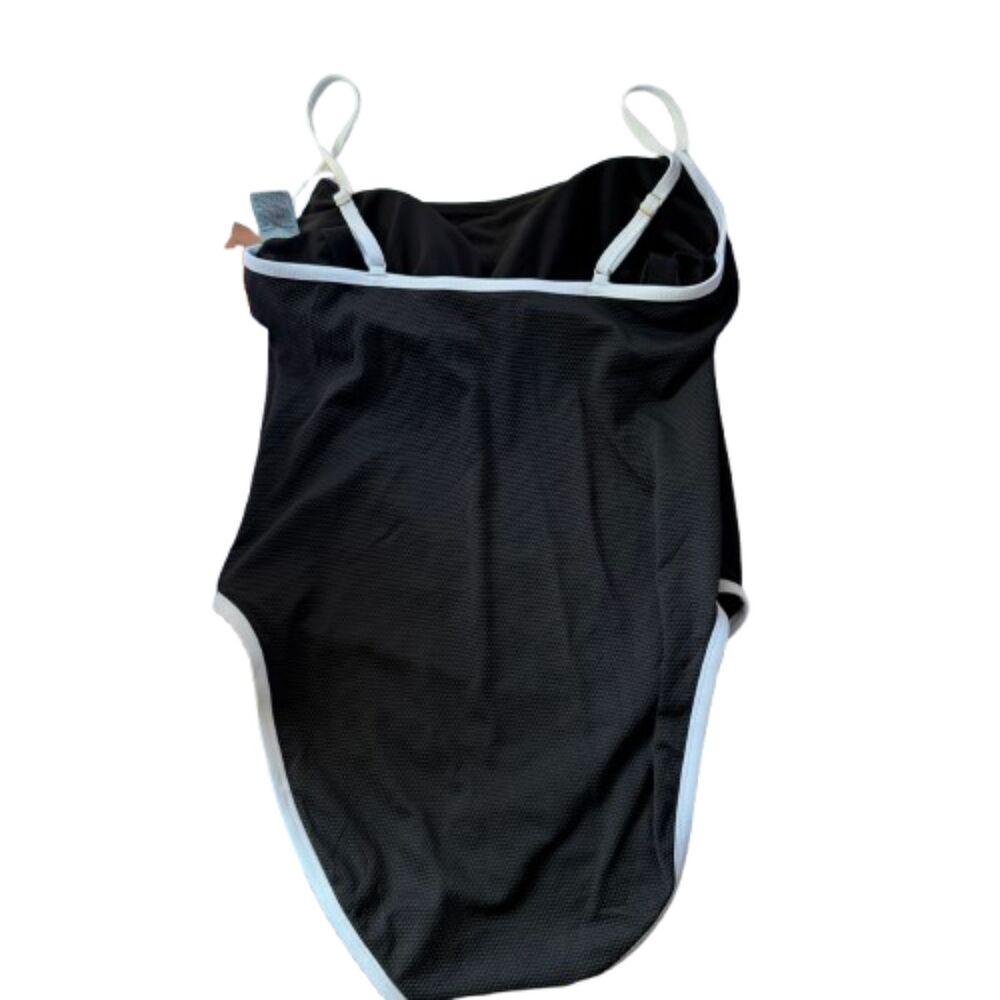 Shade & Shore NWT Black Textured Medium Coverage One Piece Swimsuit Size XL - Picture 2 of 4
